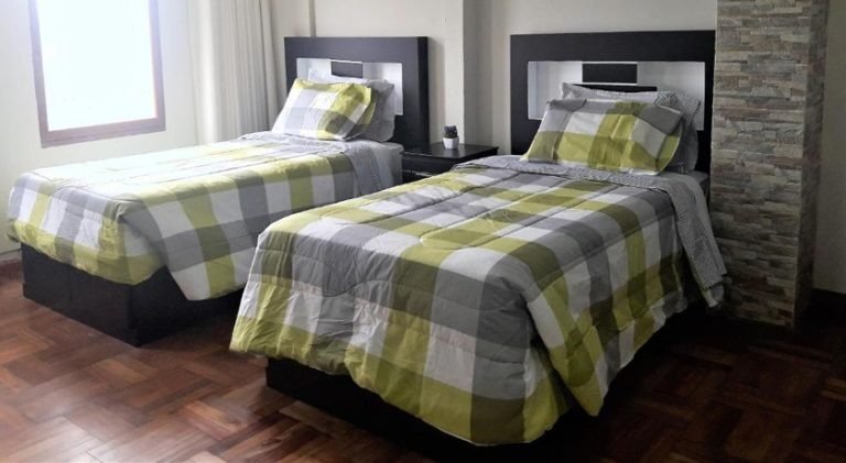 ROYALTY INN superior